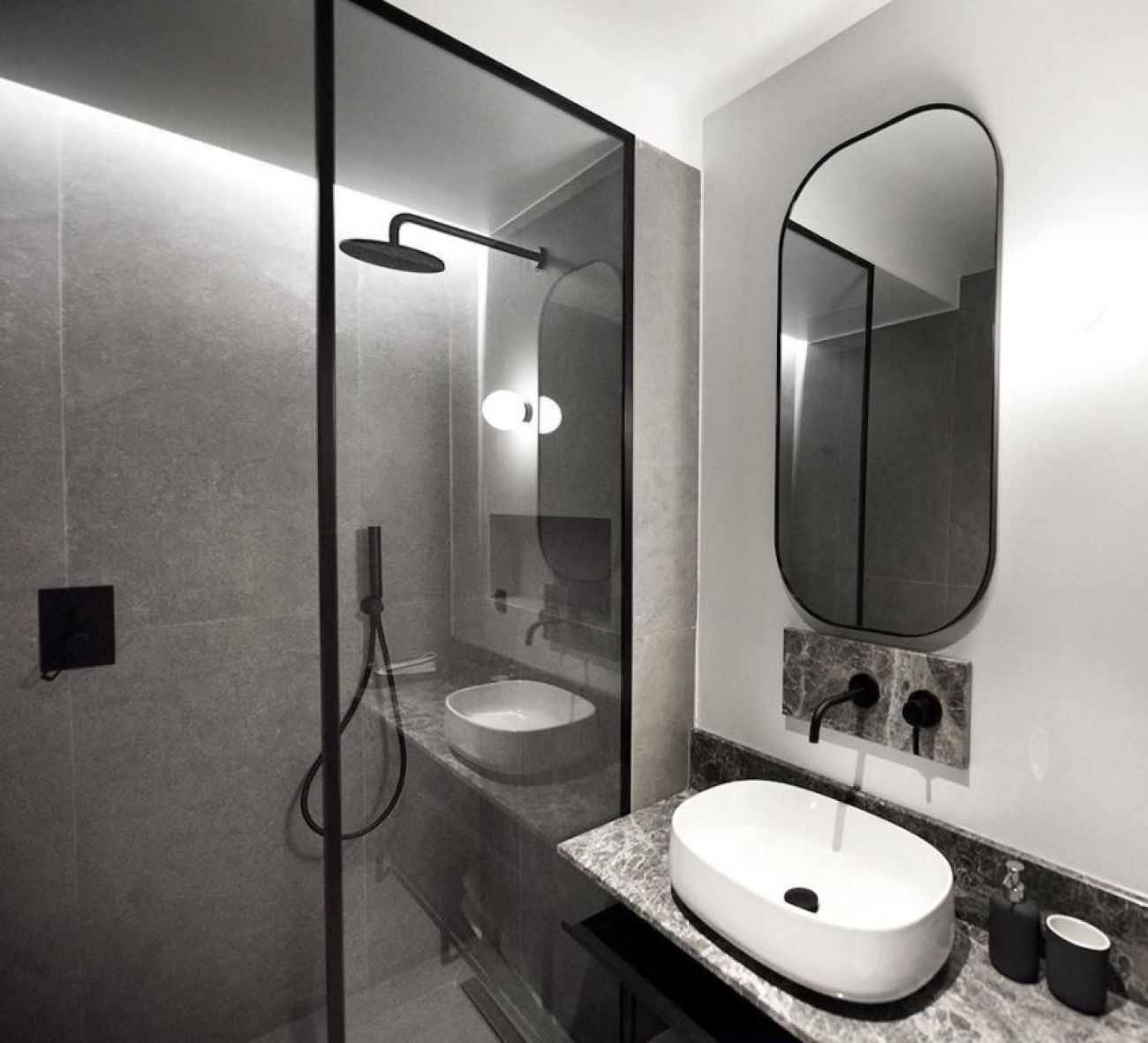 Roomore Apartments