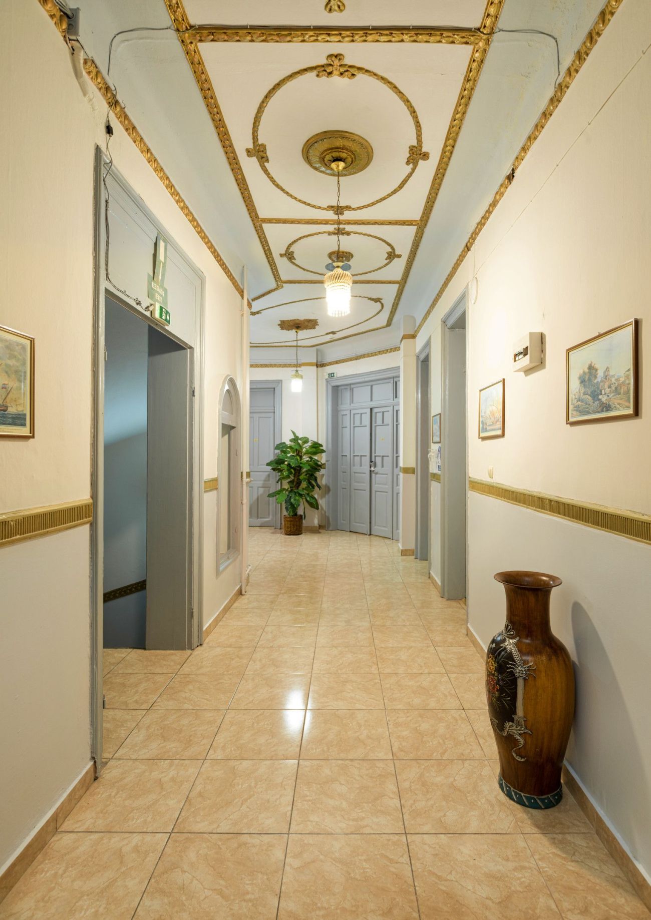 Nea Metropolis 3*