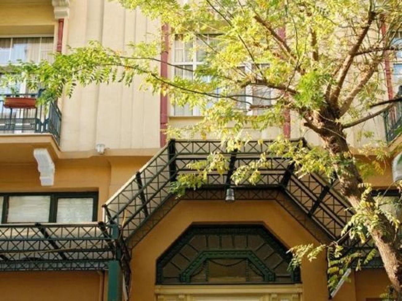 Modern Revival Luxury Hotel 4*