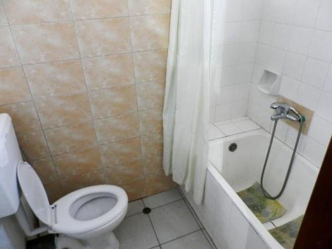 Akanthos Hotel 1*