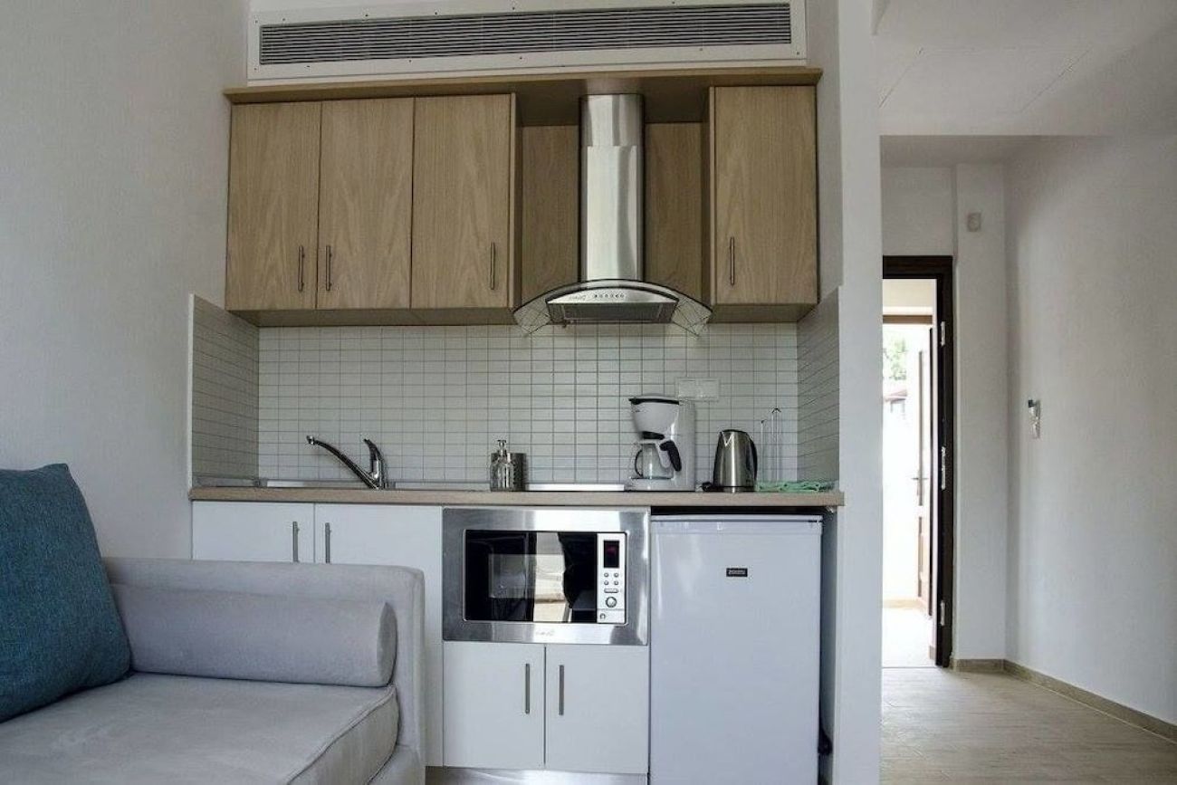 Hatzoudis Luxury Suites 4*