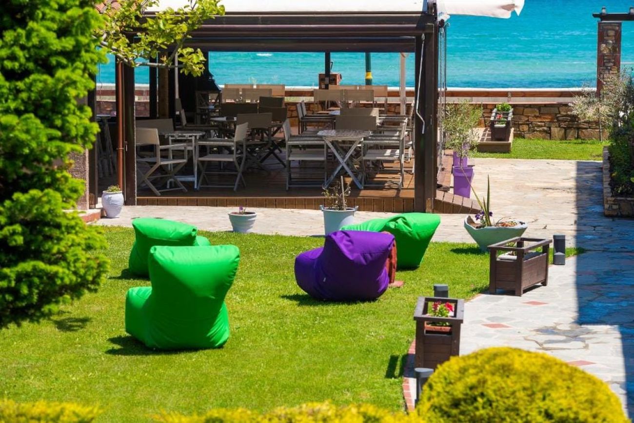 Kamelia & Semeli Hotel 2*
