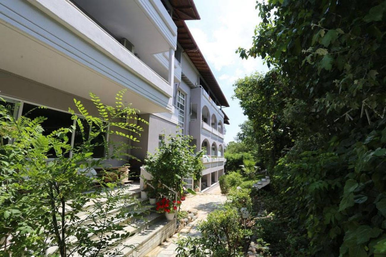 Tropical Hotel - Hanioti 4*