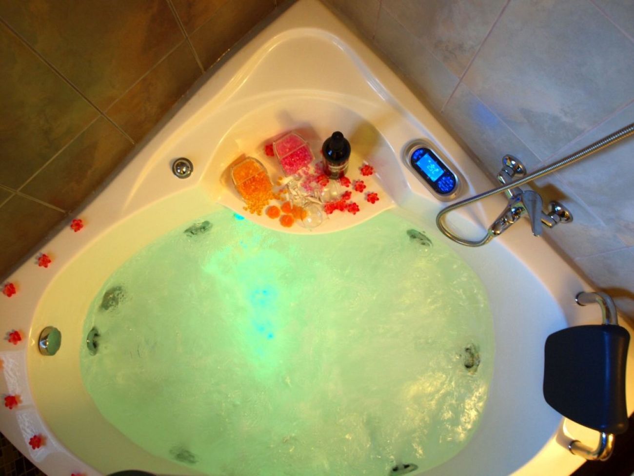 Smaragdi Hotel 3*
