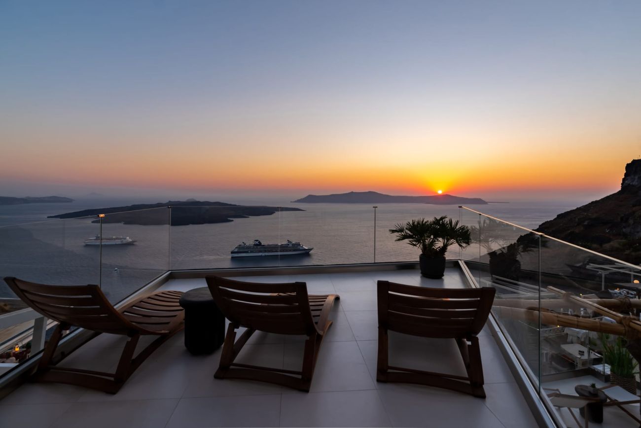 Daydream Luxury Suites Santorini 3*