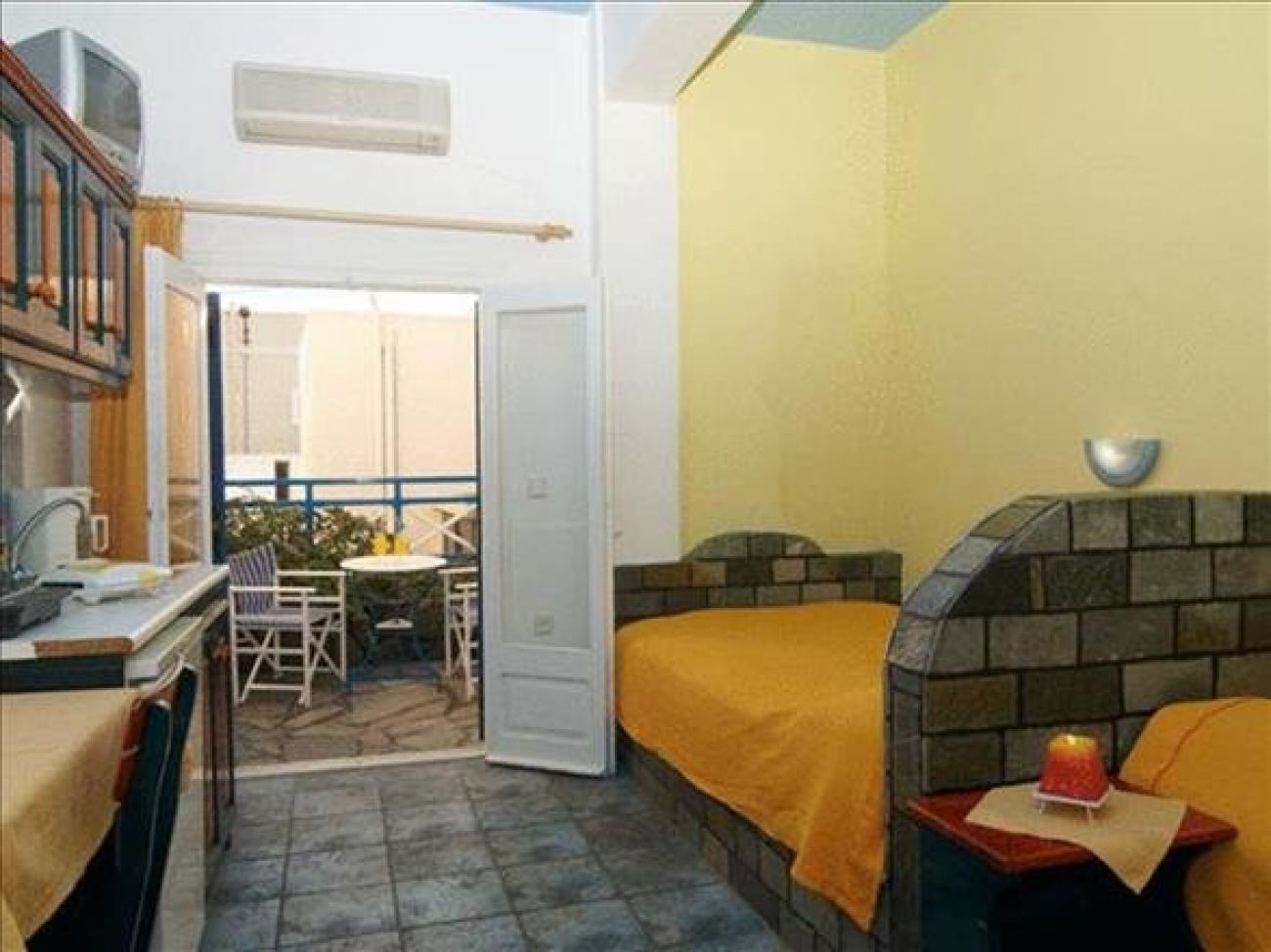 Kafieris Apartments - on the Cliff
