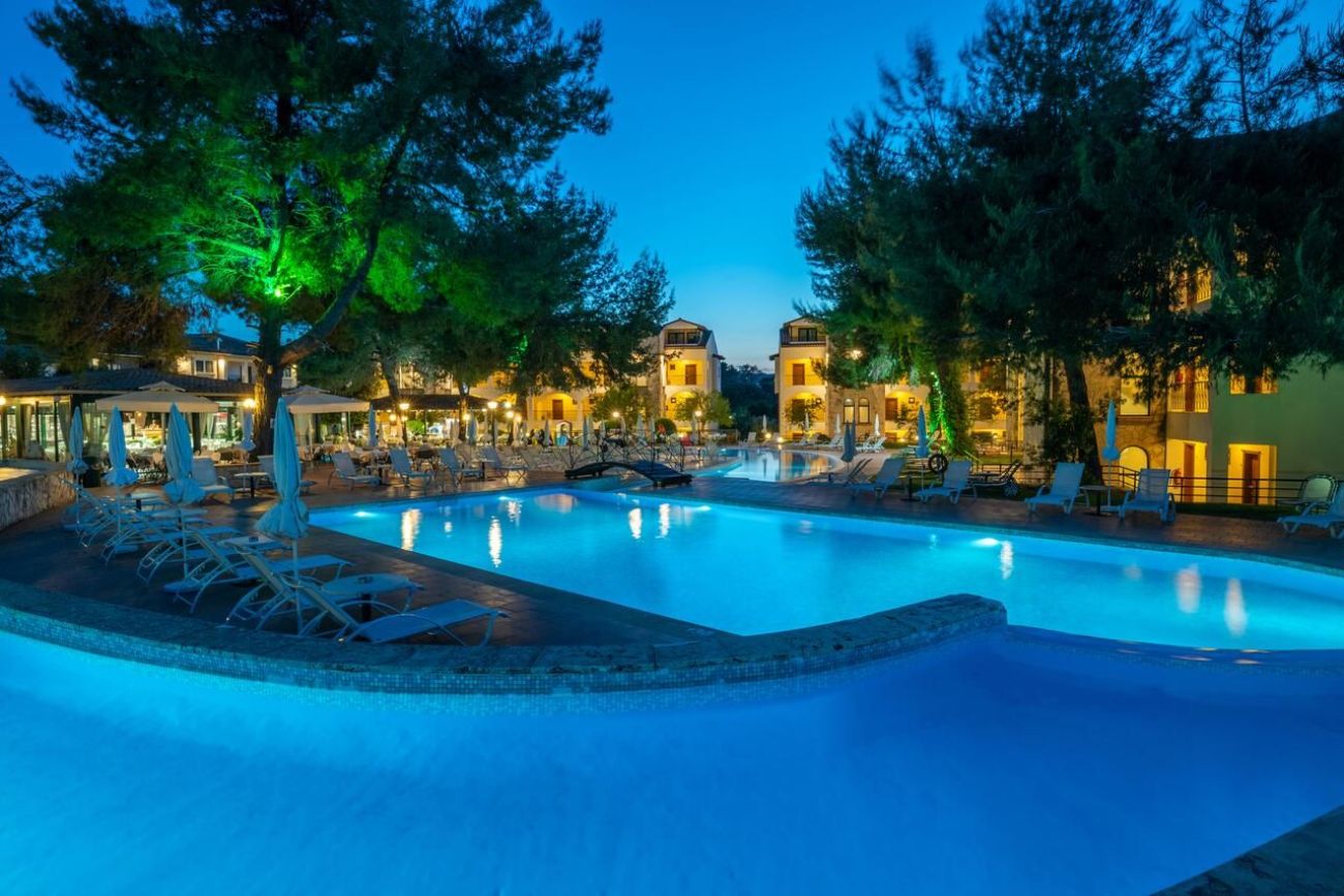 Lesse Hotel 4*