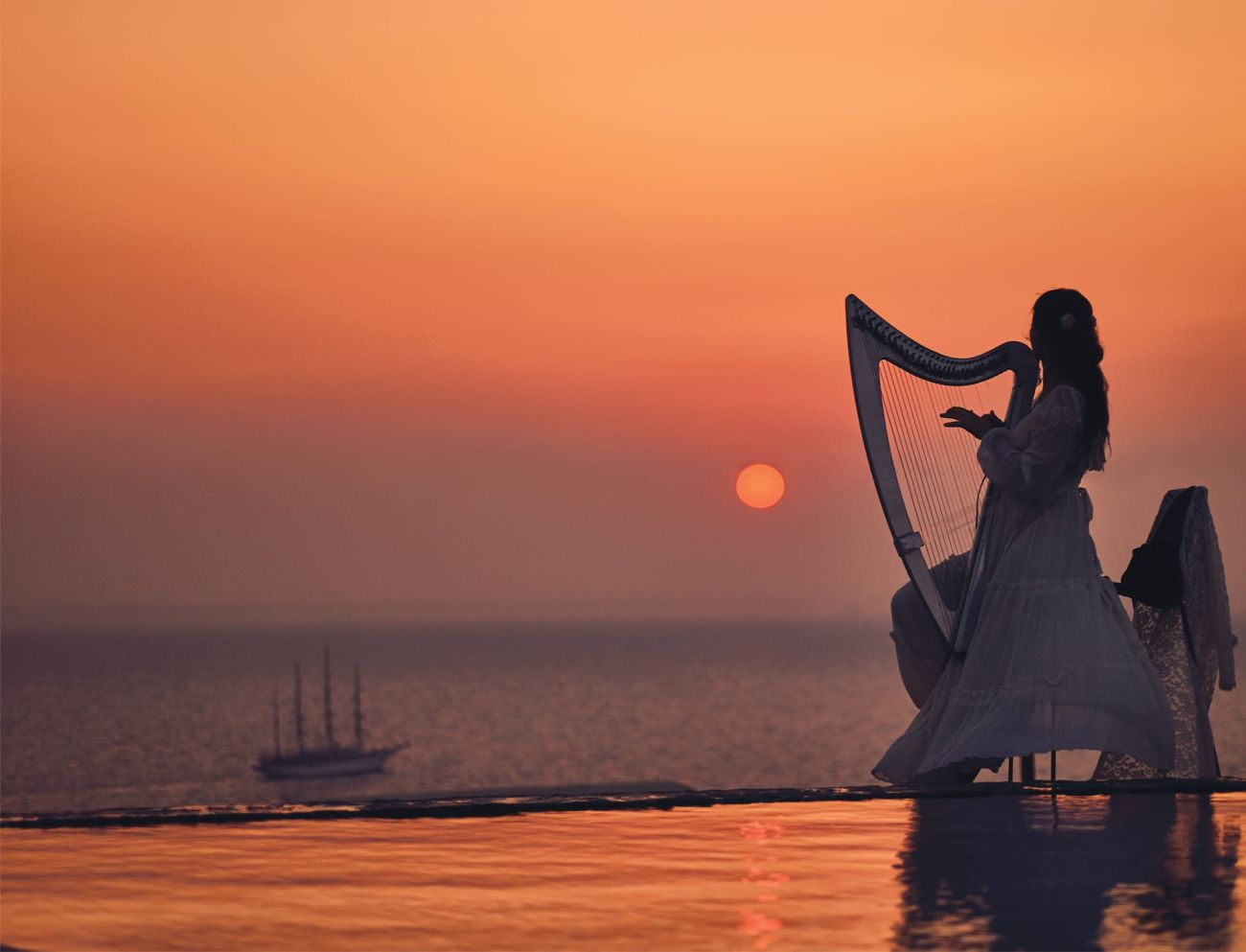 Santo Pure Oia Suites & Villas 5*