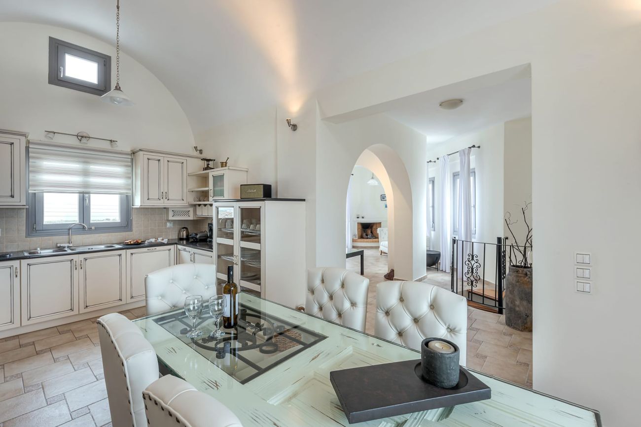 Hemera Holiday Home Villa in Santorini