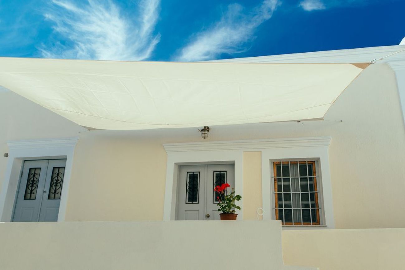 Day One Fira Mansion