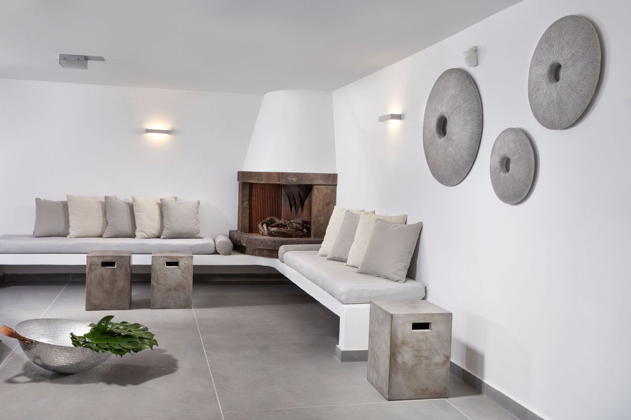 Akrotiri Private Residence 5*