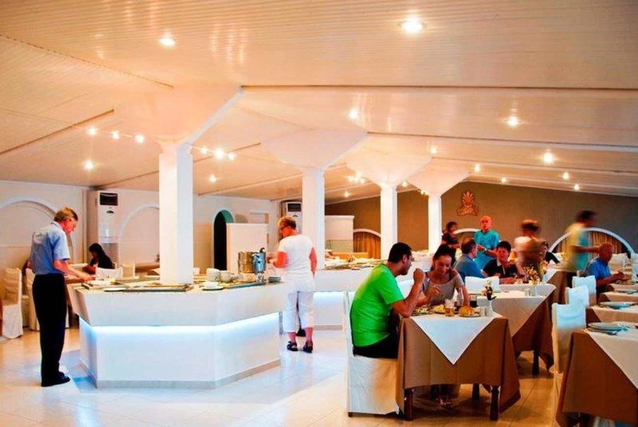 Nikki Beach Resort & Spa Santorini 4*