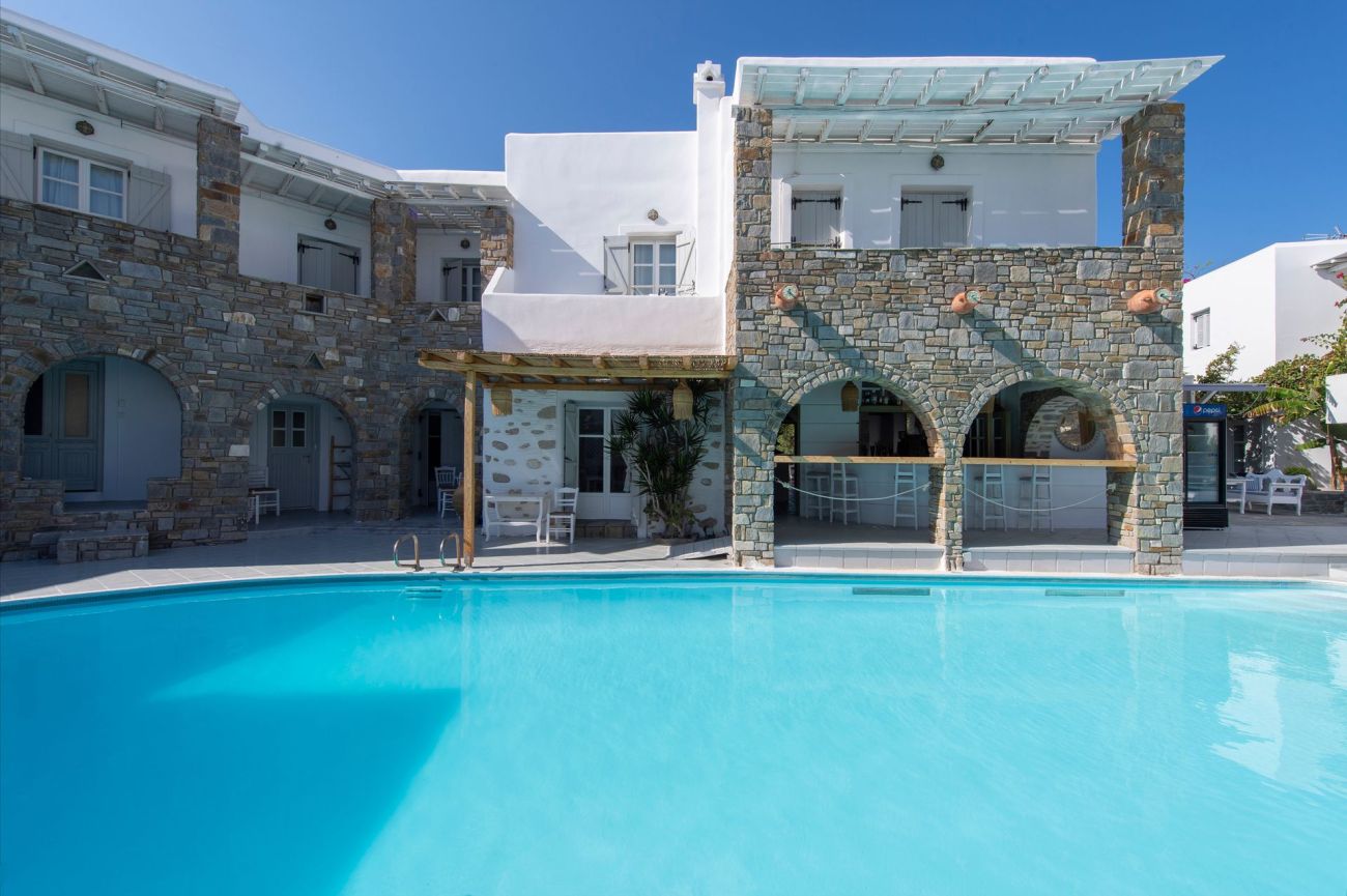 Zefi Hotel & Suites Paros 4*