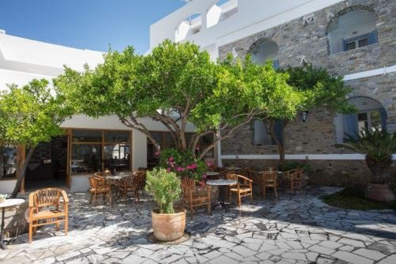 Louiza Hotel 2*