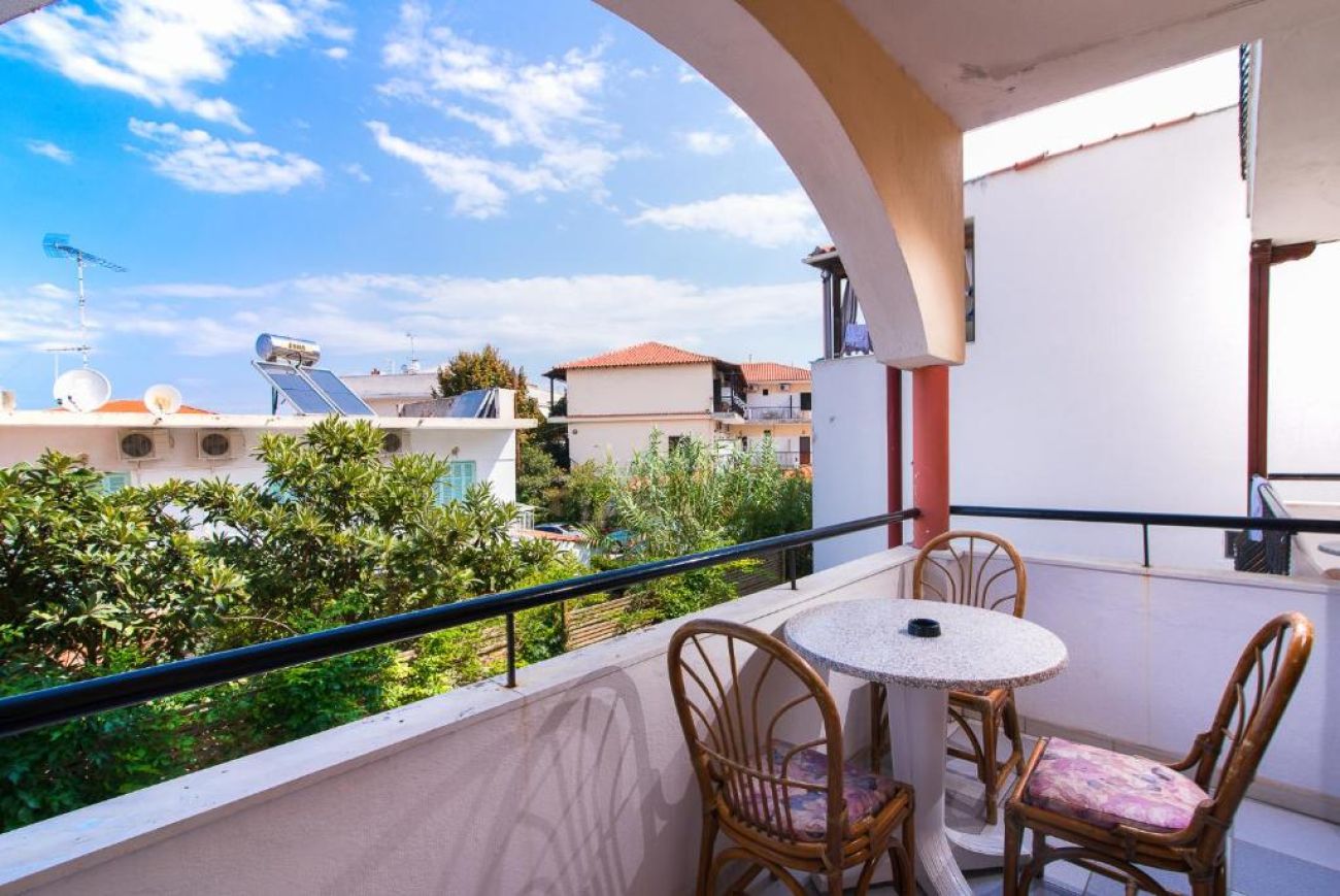 Calypso Hotel 2*