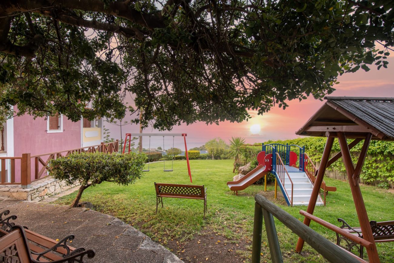 Sea View Village Studios & Apartments 4*