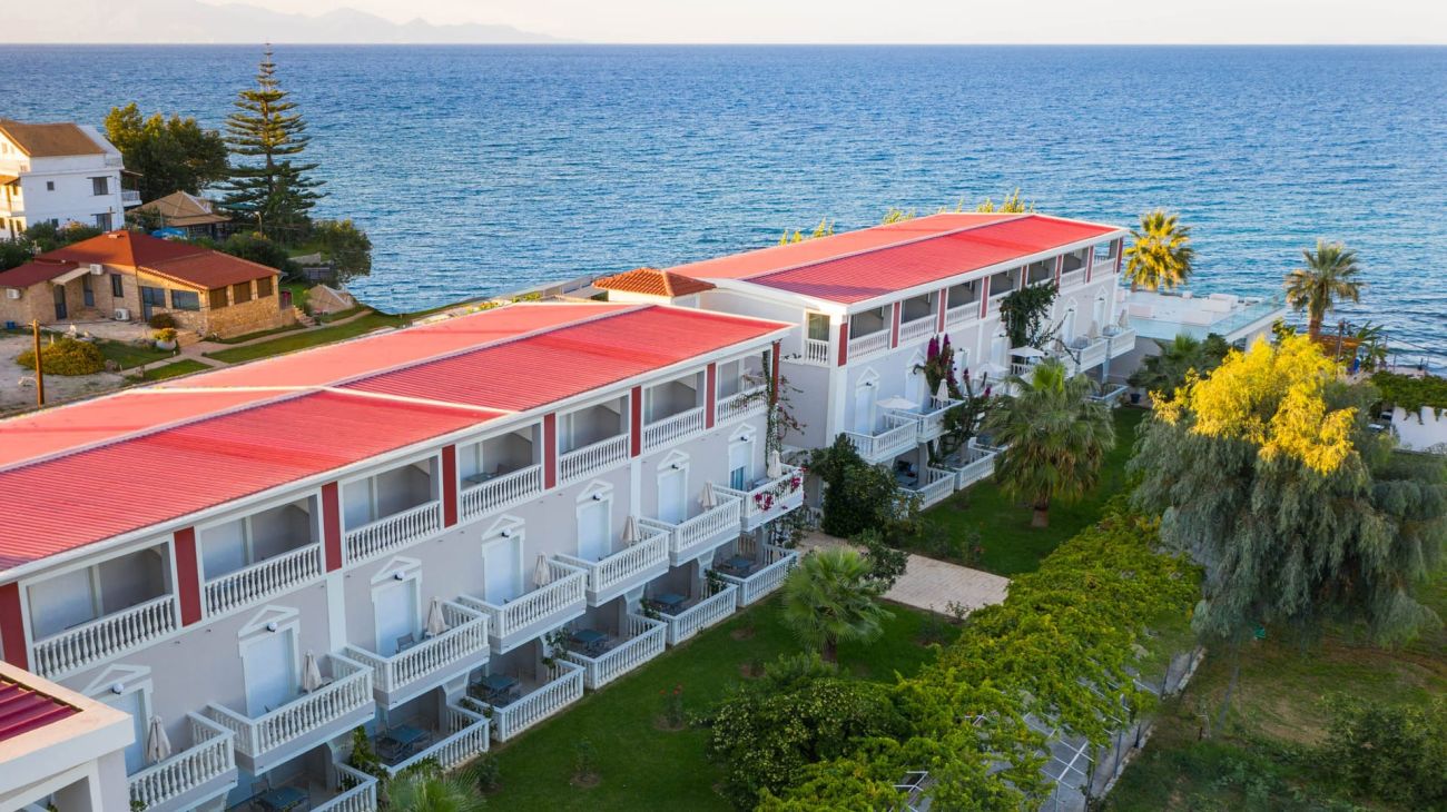 Belussi Beach Hotel & Suites 4*