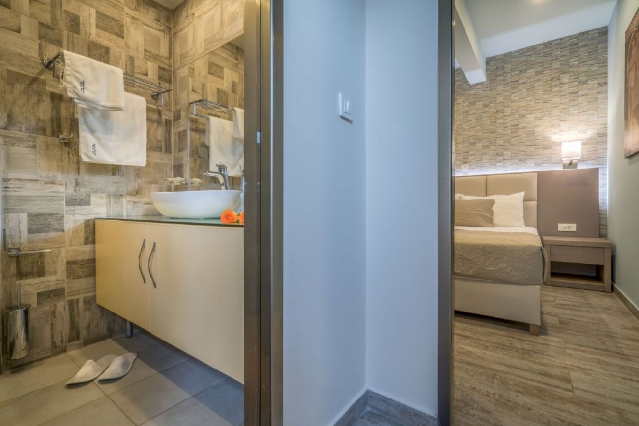 Denise Beach Hotel 4*