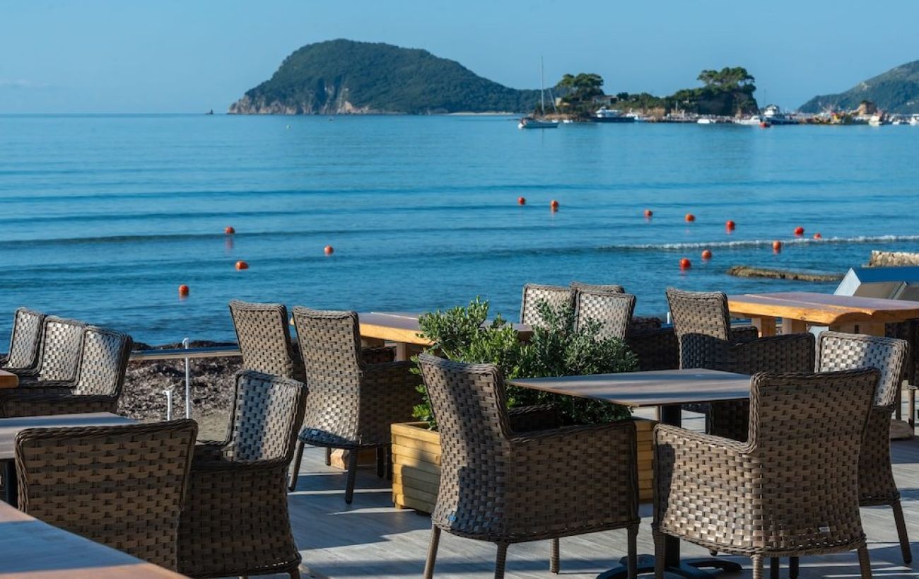 Mandala Seafront Suites 3*
