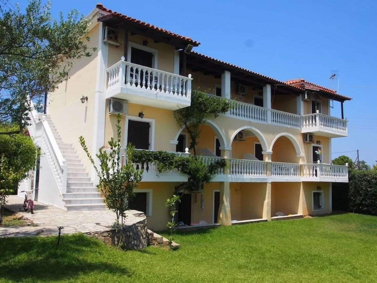 Studios Petra 2*