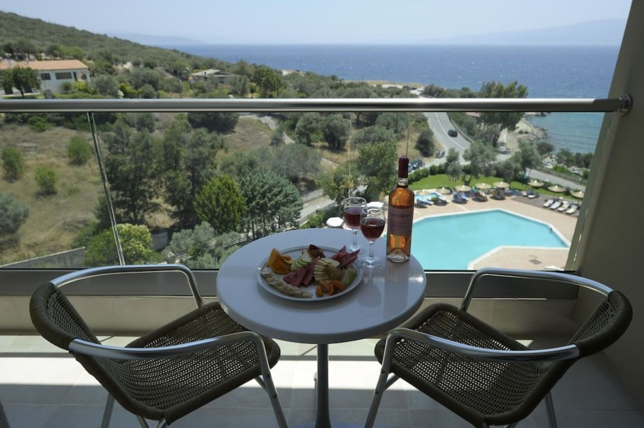 Amarynthos Resort 4*