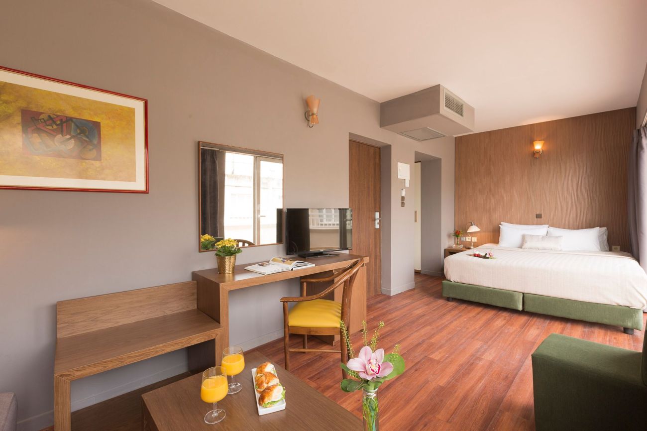 Plaza Hotel 3*