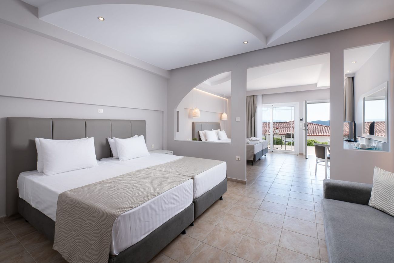 Alexandros Palace Hotel & Suites Halkidiki 5*