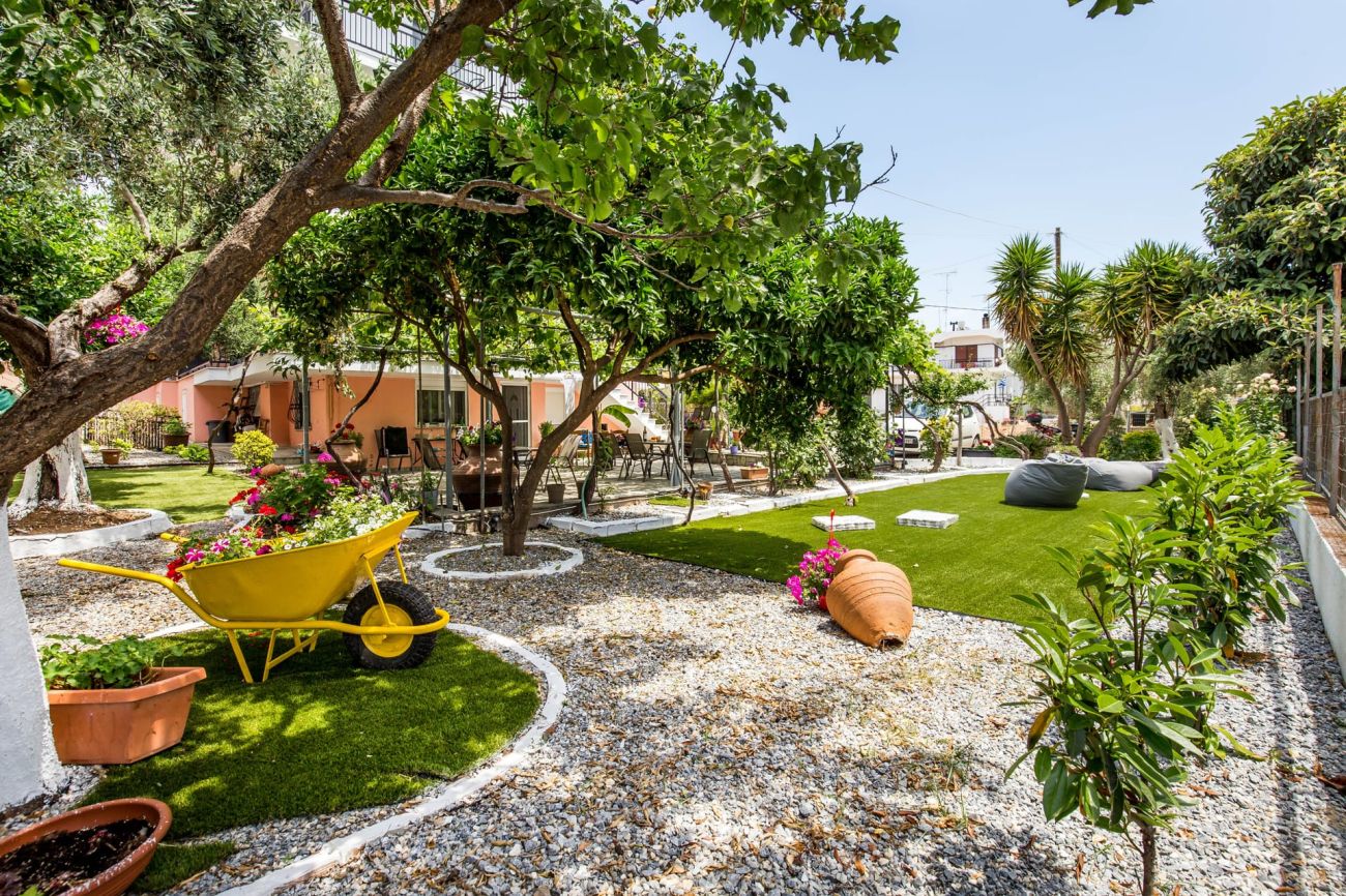 Ianos Apartments