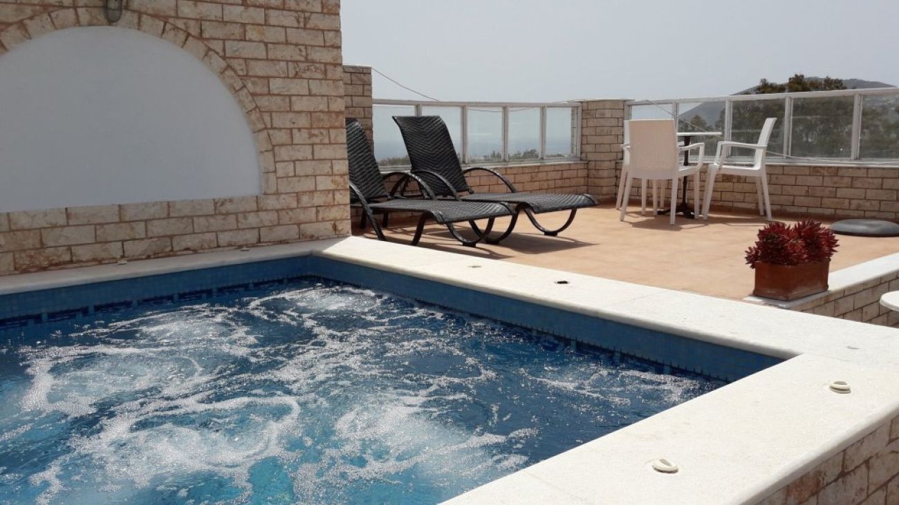 Villa Roussa 2*