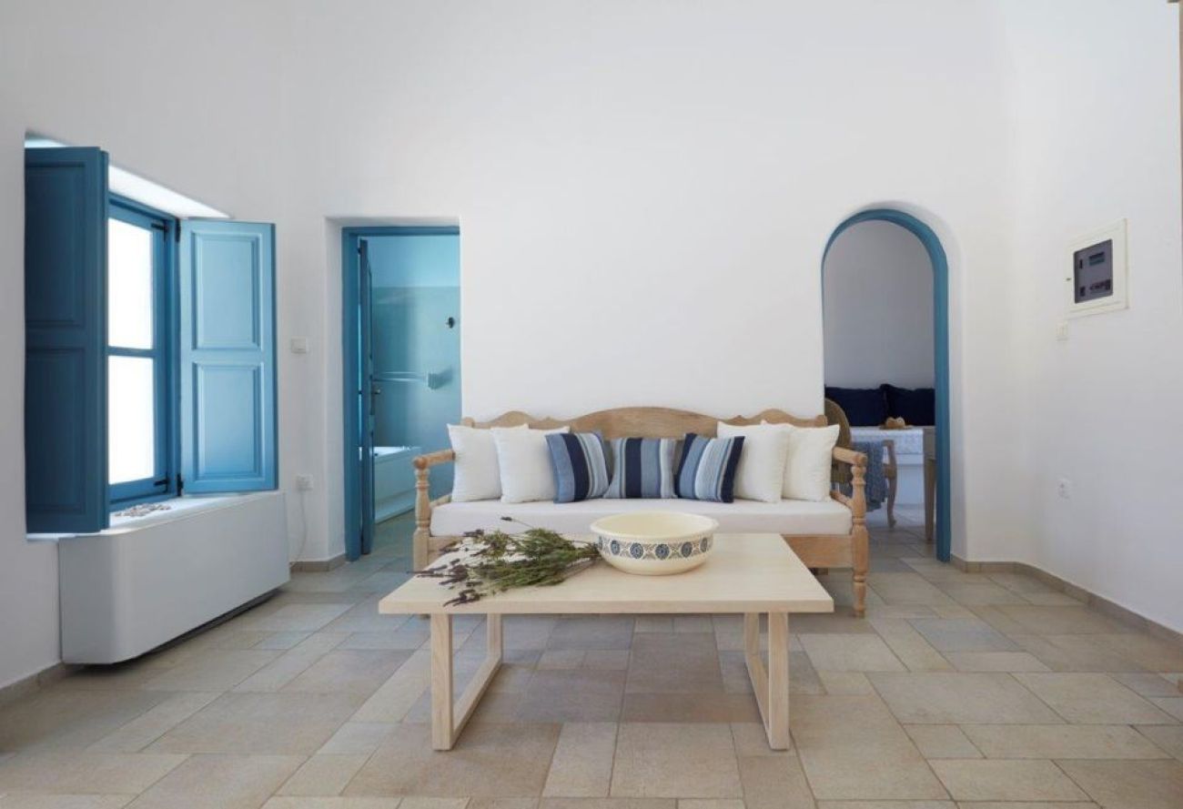 Black Rose Suites Santorini 5*