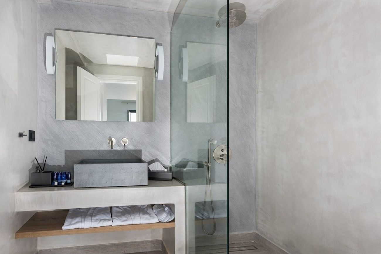Karat Suites 3*