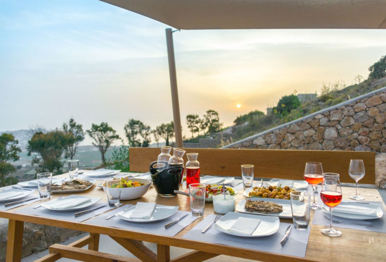 Santorini Heights 5*