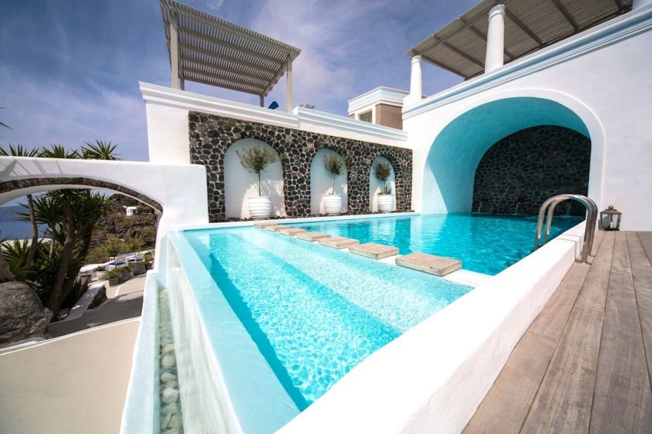 Iconic Santorini a boutique cave hotel 5*