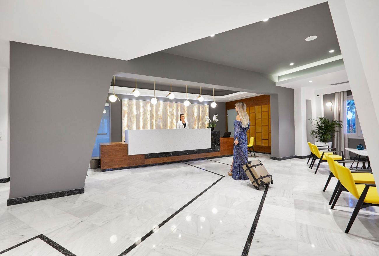 De Sol Hotel Santorini 5*