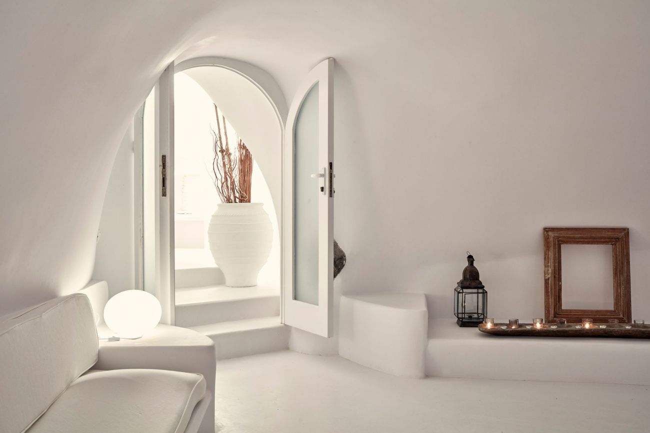 Katikies Chromata Santorini - The Leading Hotels of the World 5*