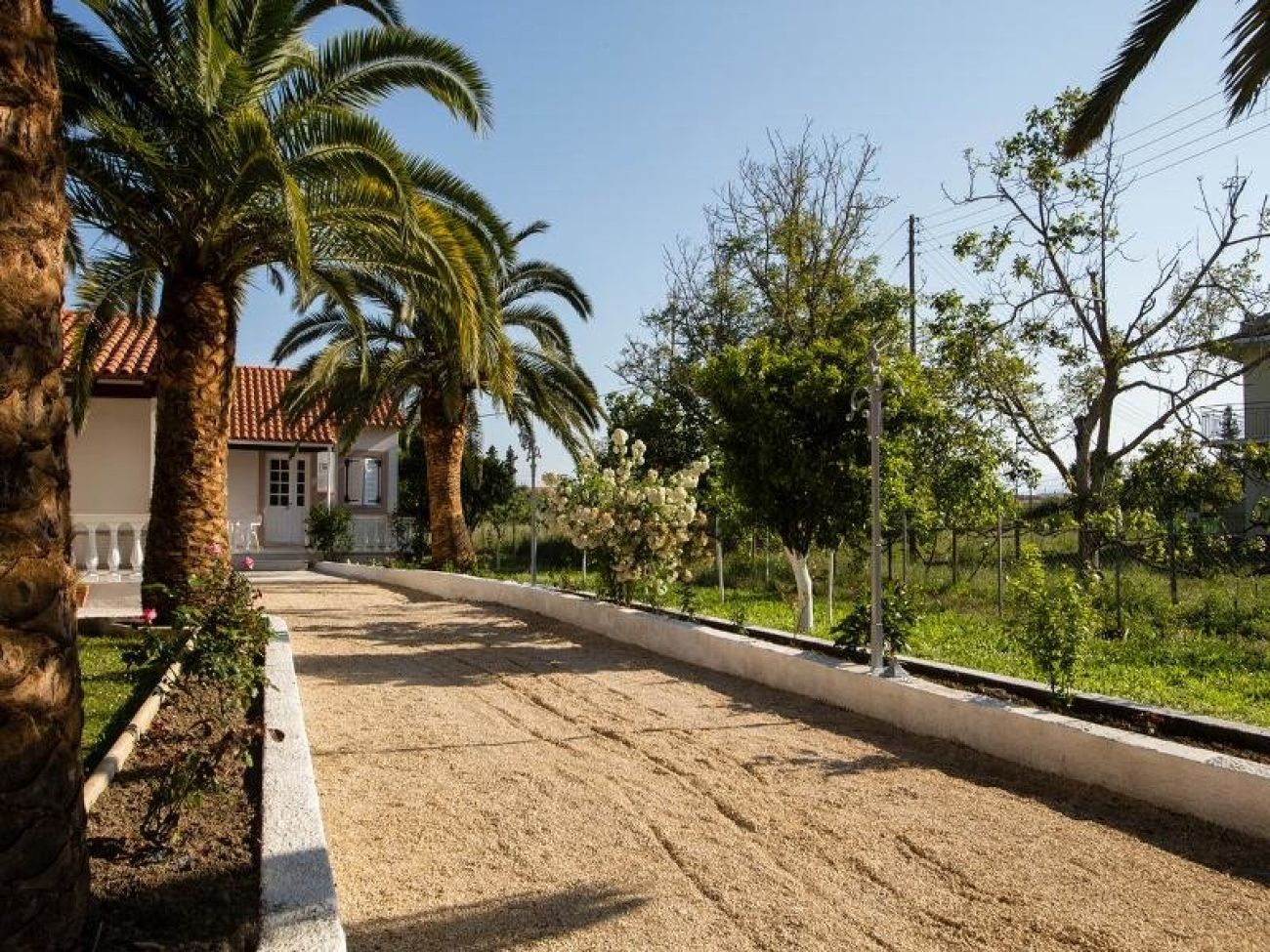 Paradise Village 3*