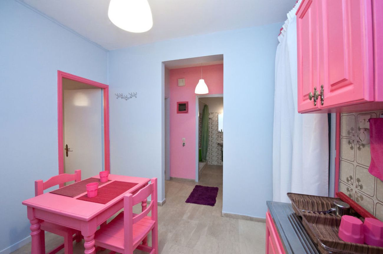 Helena Apartments & Villas