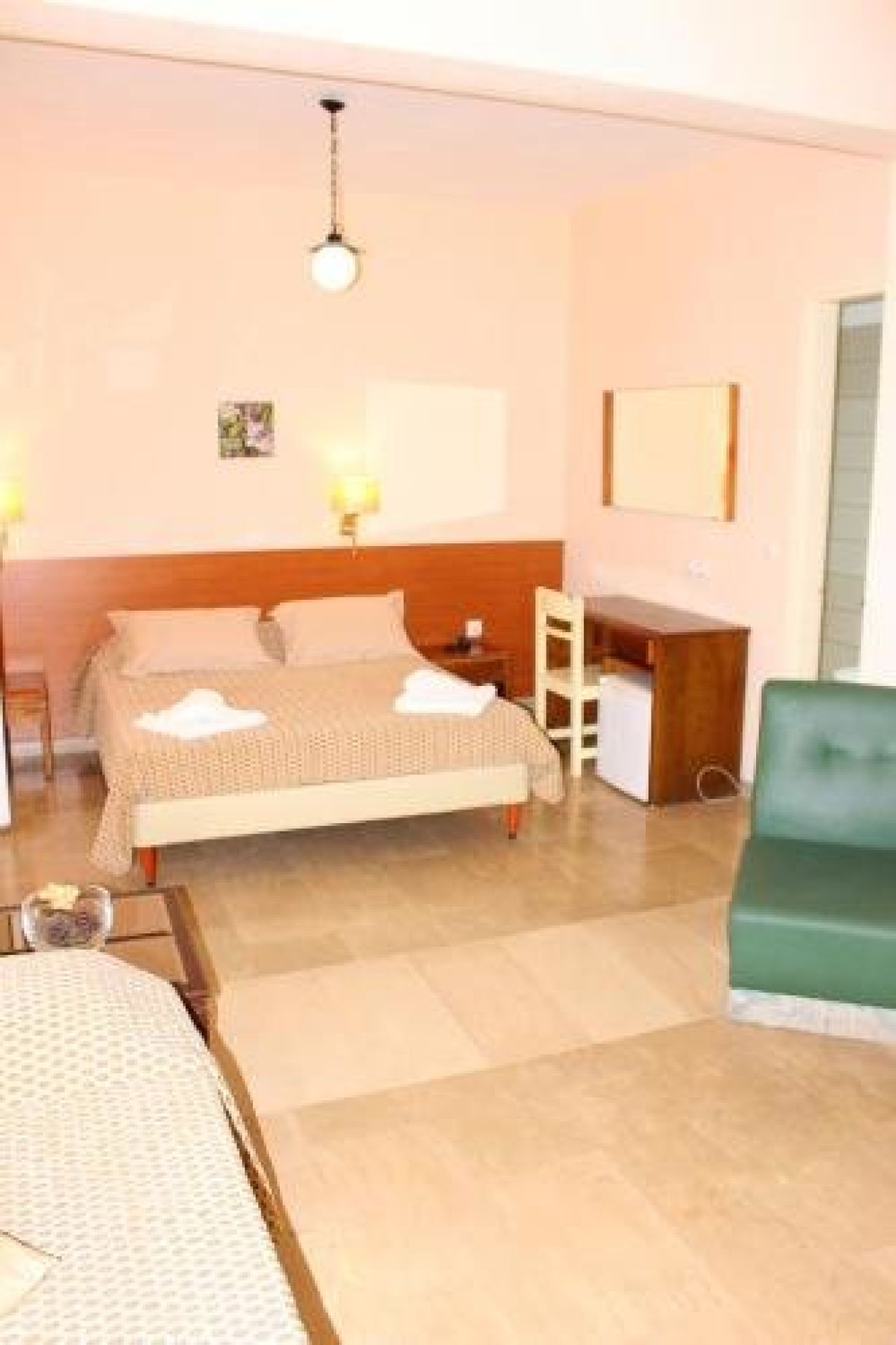 Primavera Hotel 2*
