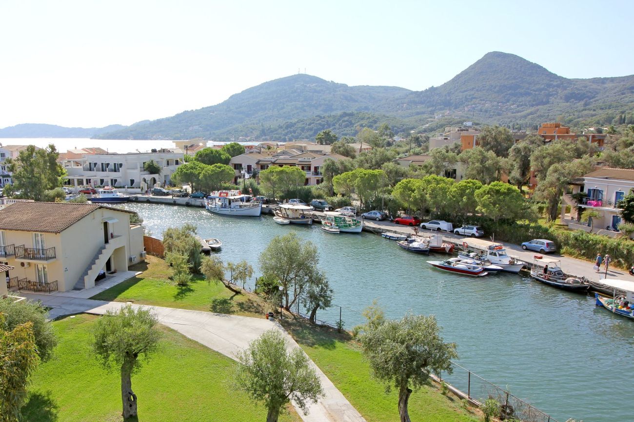 Messonghi Beach Holiday Resort 3*