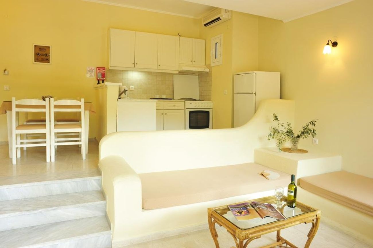 Balaris Apartments