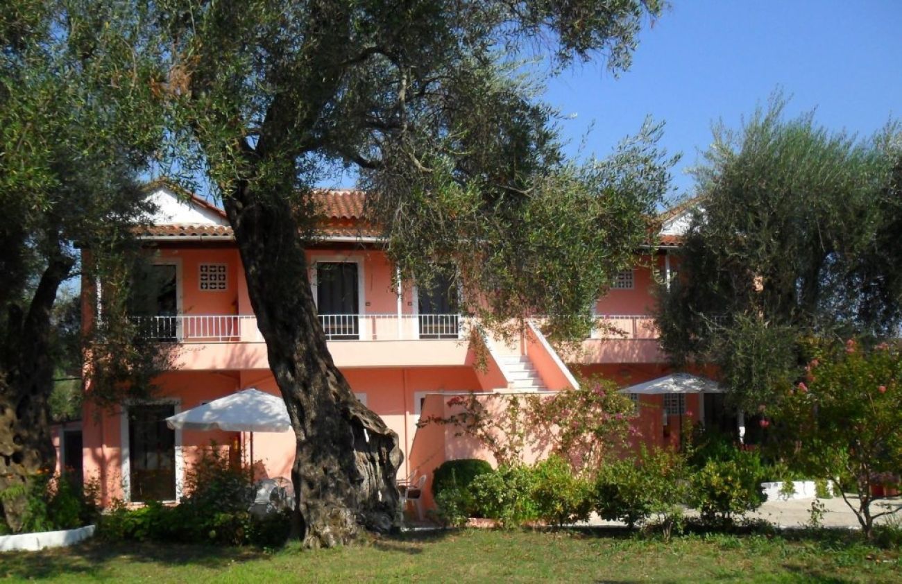 Marilena Apartmets & Studios