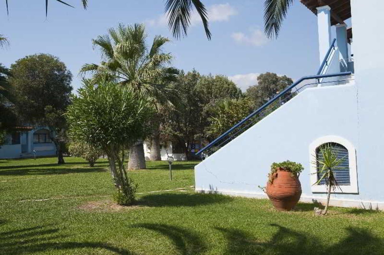 Helion Villas and Apartments 3*