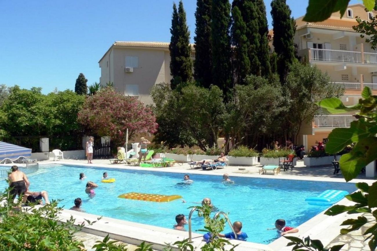 Ipsos Beach Hotel 3*