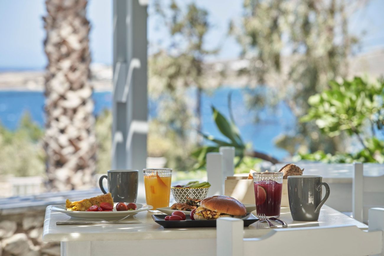 High Mill Paros 4*
