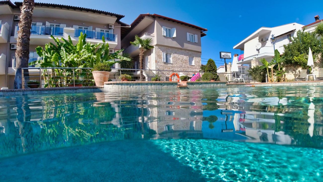 Sarantis Hotel 3*