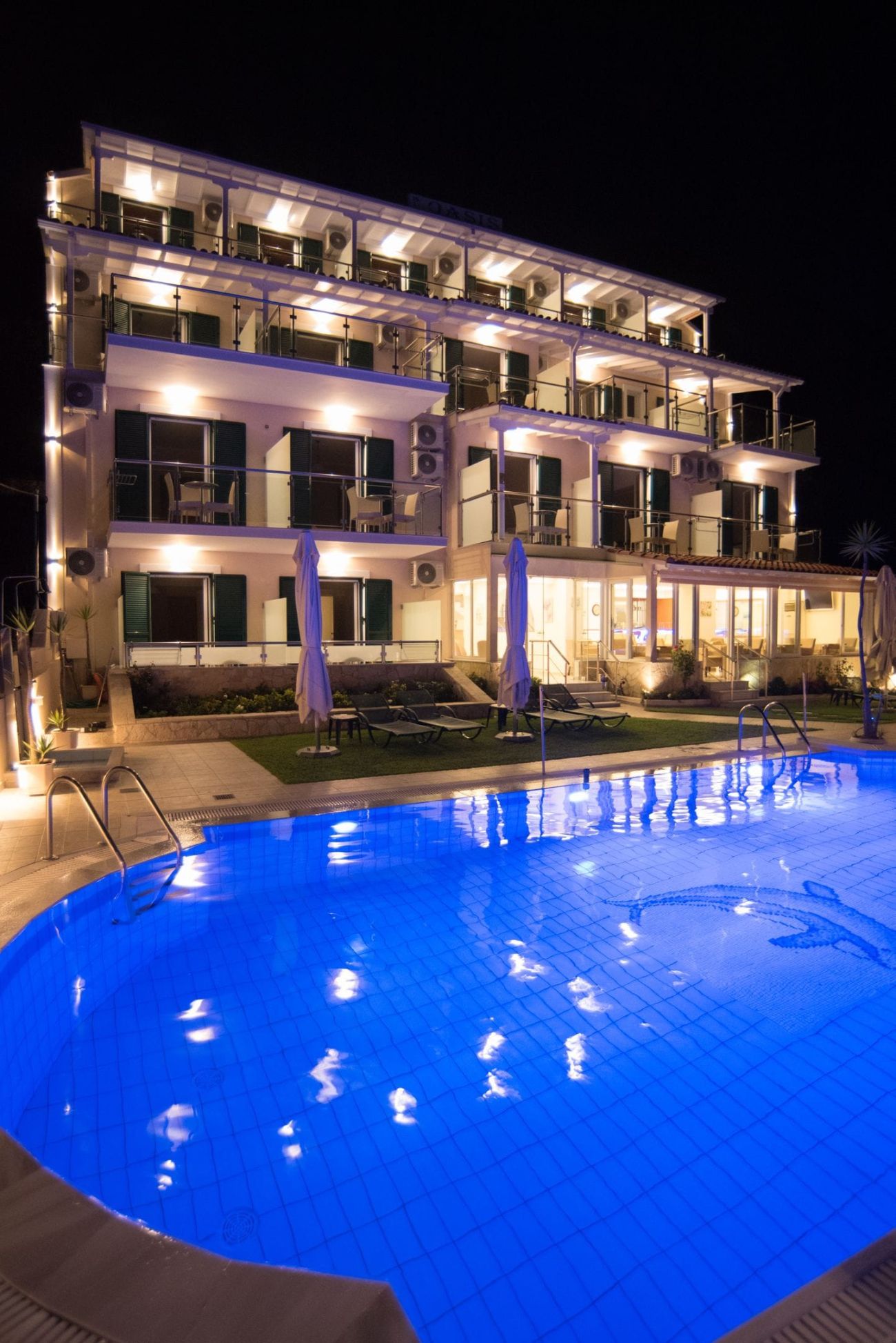 Oasis Hotel 3*