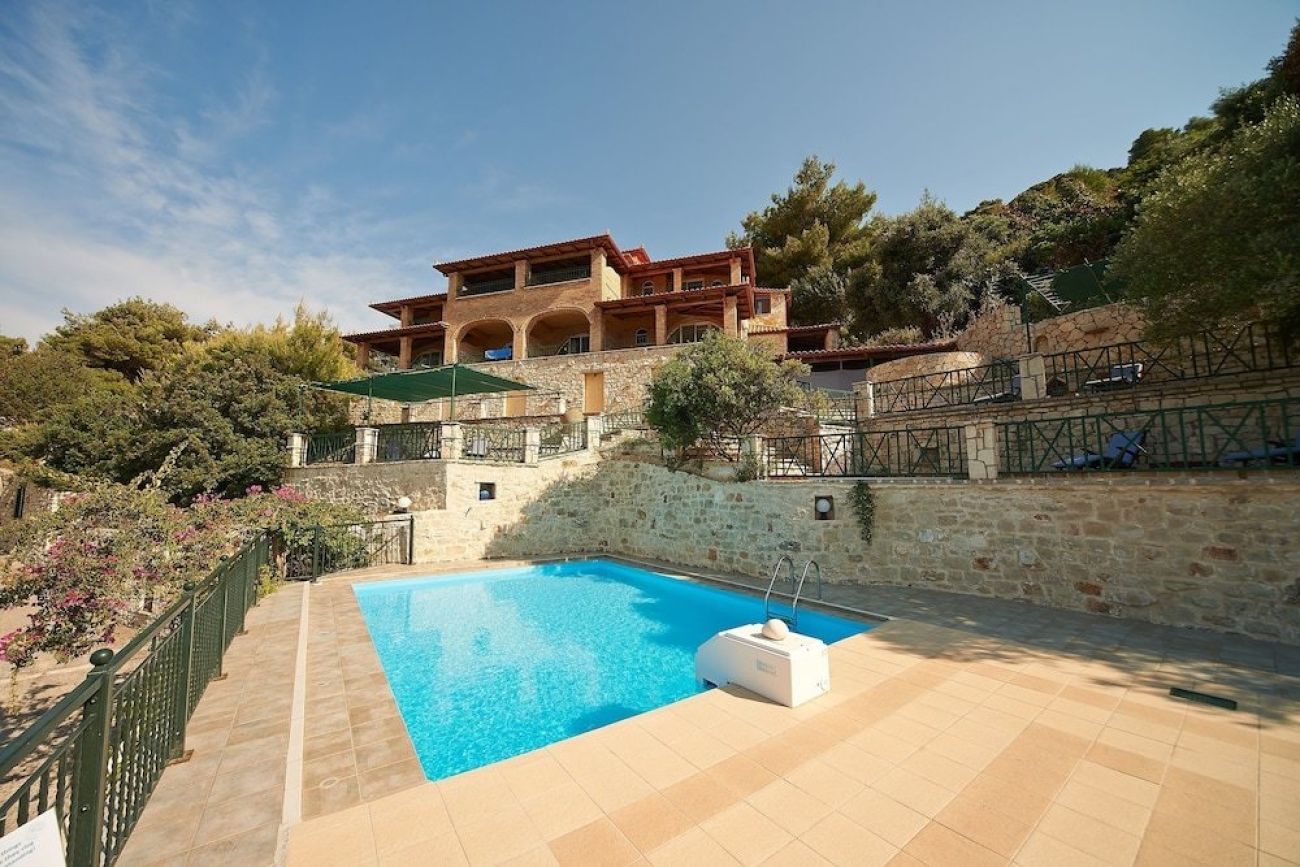 Villas Cavo Marathias 4*