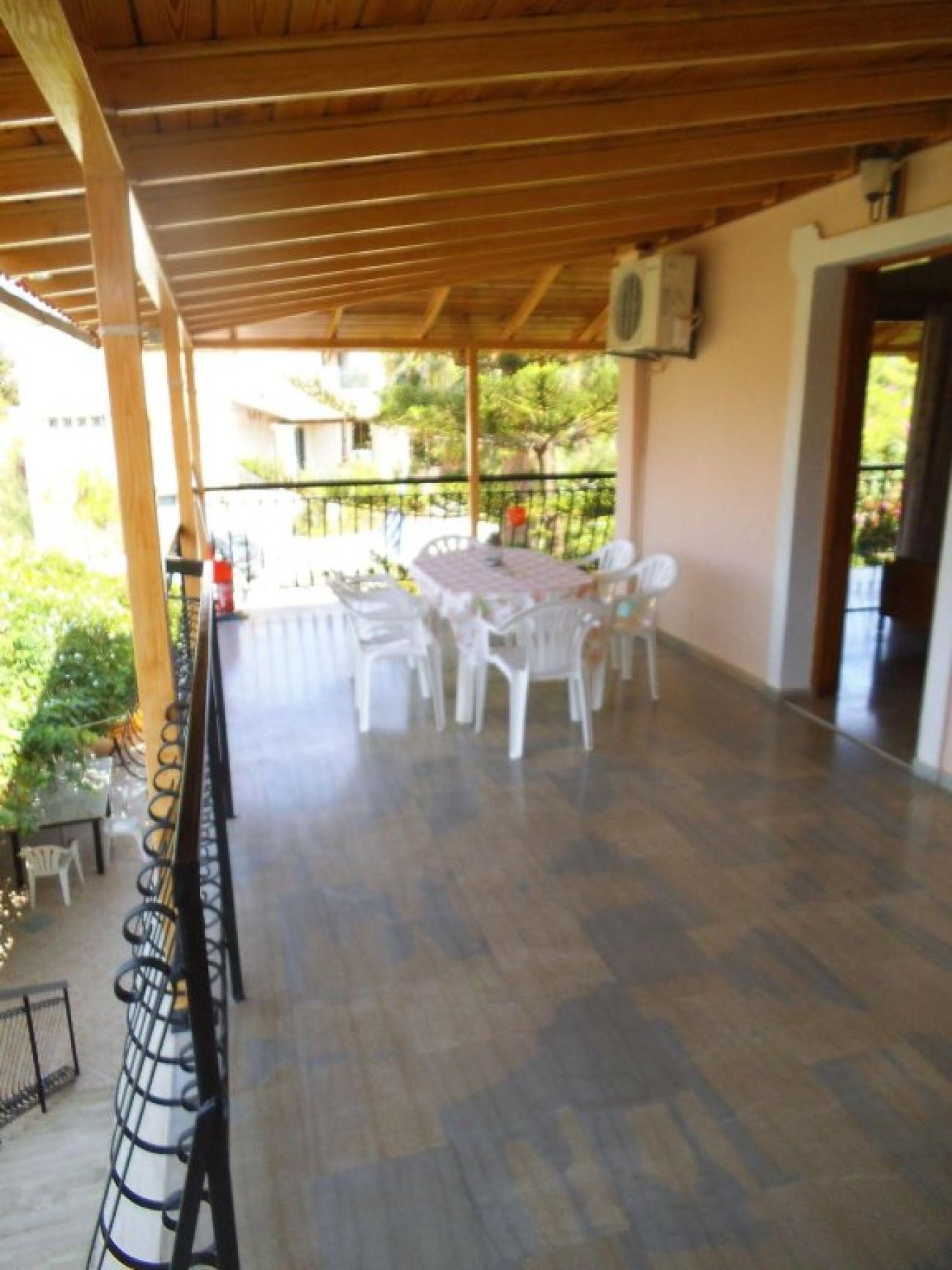 Villa Xenos Studios & Apartments 3*