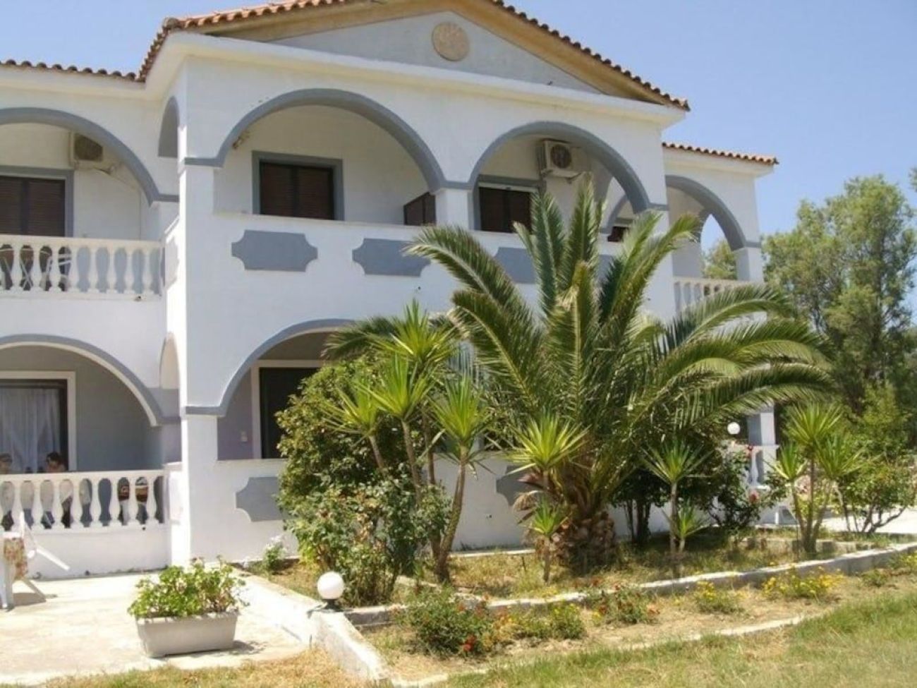 Babis Studios 3*