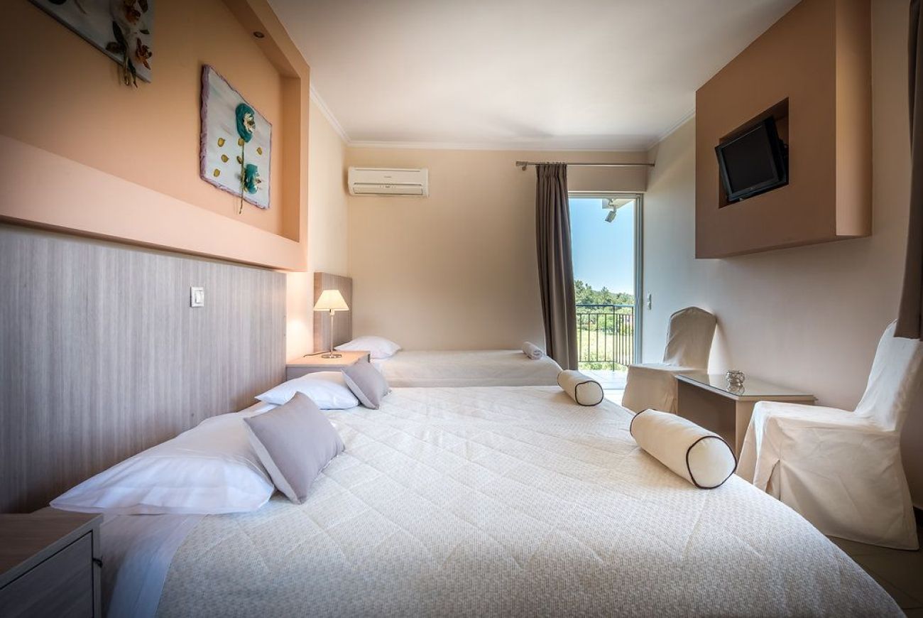 Varres Hotel 3*